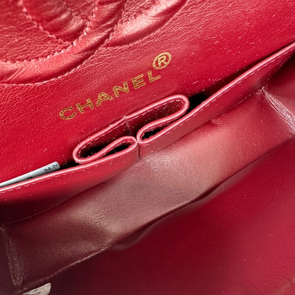 CHANEL BAG: Series 5 small classic double flap lambskin with GHW. - Picture 3 of 9
